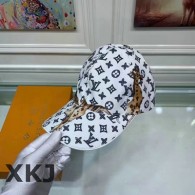 LV Snapback Hat AAA Quality （38）