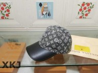 LV Snapback Hat AAA Quality （161）