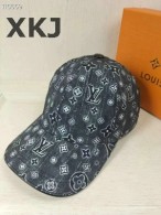 LV Snapback Hat AAA Quality （106）