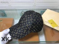 LV Snapback Hat AAA Quality （9）