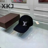 LV Snapback Hat AAA Quality （127）