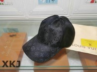LV Snapback Hat AAA Quality （68）