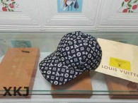 LV Snapback Hat AAA Quality （120）