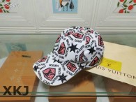 LV Snapback Hat AAA Quality （86）