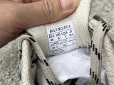 Balenciaga 3XL Beige