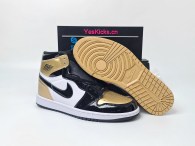 Authentic Air Jordan 1 “Gold Toe” (WMNS)
