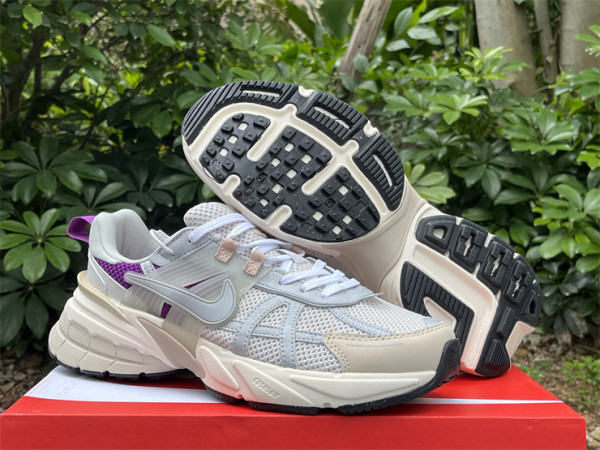 Authentic Nike V2K Run (6)
