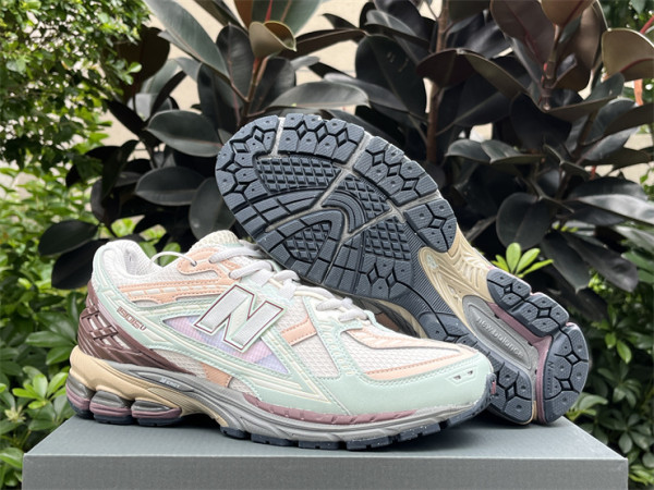 Authentic New Balance U9060ND