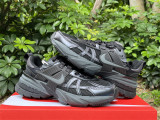 Authentic Nike V2K Run (10)