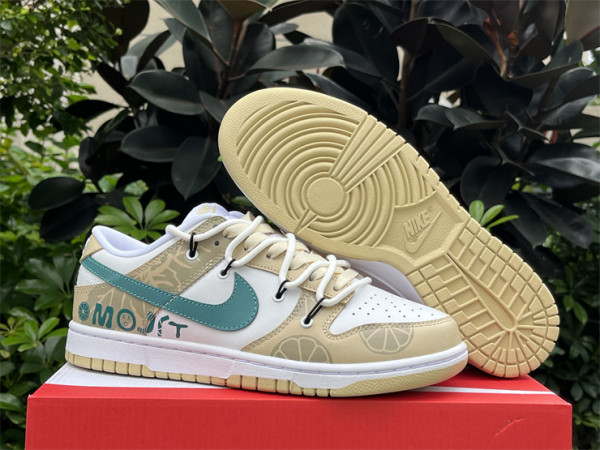 Authentic Nike SB Dunk Low Beige Jaune/White