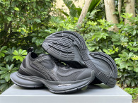 Balenciaga CIRCUIT Sneakers (1)