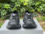 Balenciaga CIRCUIT Sneakers (1)