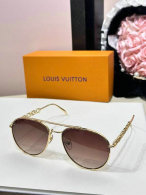 LV Sunglasses AAA (1018)