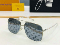 LV Sunglasses AAA (986)