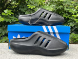 AdiFom IIInfinity Mule Slide (24)