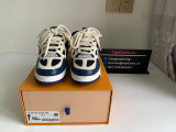 LV SNEAKERS Beige (63)