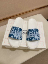 Alexander McQueen Slippers 38-45 (1) Alexander McQueen Slippers 38-45 (1)
