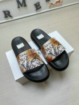 Alexander McQueen Slippers 36-45 (9) Alexander McQueen Slippers 36-45 (9)