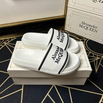 Alexander McQueen Slippers 35-46 (8) Alexander McQueen Slippers 35-46 (8)