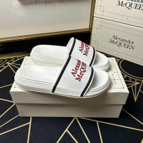 Alexander McQueen Slippers 35-46 (10) Alexander McQueen Slippers 35-46 (10)