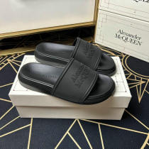 Alexander McQueen Slippers 35-46 (12) Alexander McQueen Slippers 35-46 (12)