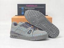 LV SNEAKERS (65) LV SNEAKERS (65)