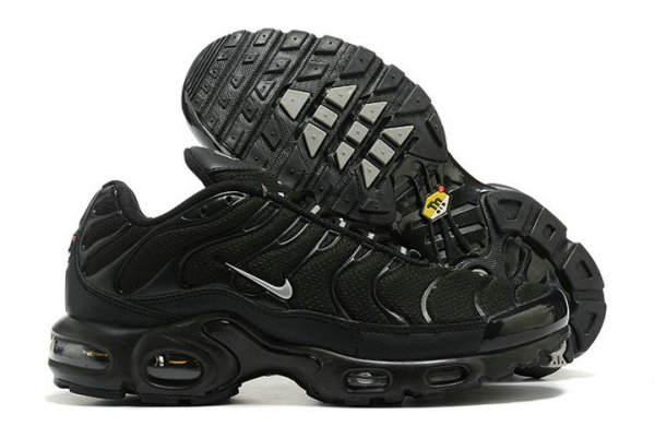 Nike Air Max Plus Shoes (211)