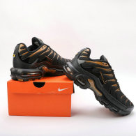 Nike Air Max Plus Shoes (300)