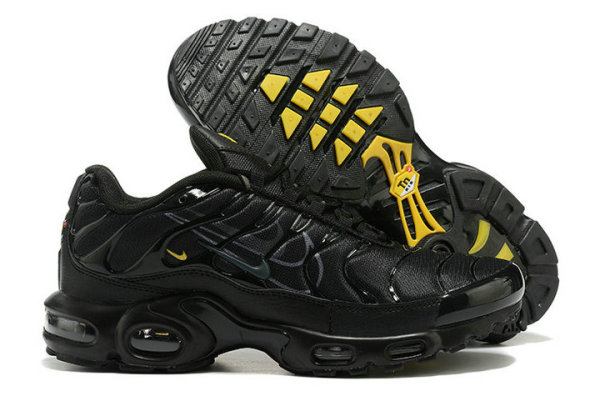 Nike Air Max Plus Shoes (247)