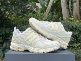 Authentic New Balance M1906NK