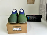 Authentic Y Knit Runner “Faded Azure”