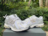 Authentic New Balance M1906RI