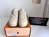 LV SNEAKERS (51)