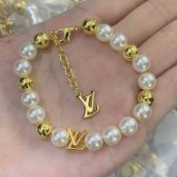 LV Bracelet  (13)