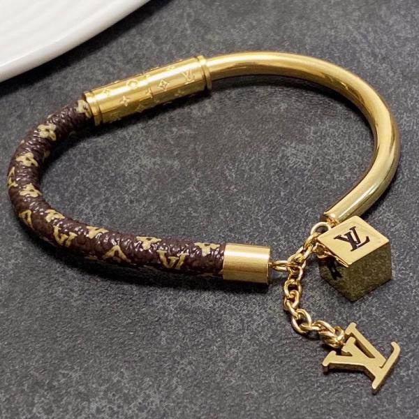 LV Bracelet  (12)