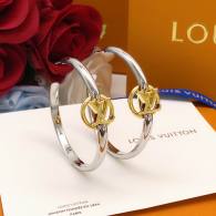 LV Earrings (7)