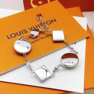 LV Bracelet  (6)
