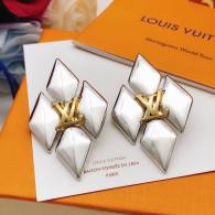 LV Earrings (9)