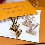 LV Earrings (23)