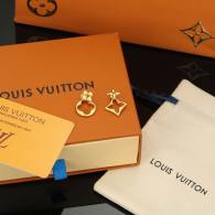 LV Earrings (21)