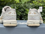Authentic New Balance ML860KS2