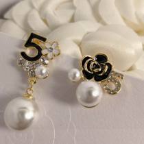 Chanel Earrings (54) Chanel Earrings (54)