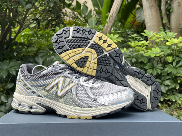 Authentic New Balance ML860KR2