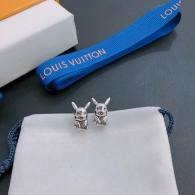 LV Earrings (26)