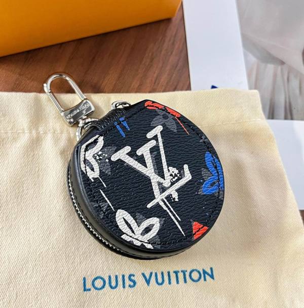 LV Key Holder (40)
