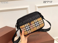 Burberry Men Bag AAA  (6)