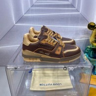 LV SNEAKERS (69)