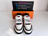 LV SNEAKERS (68)
