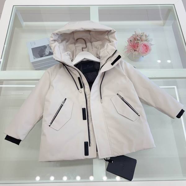 Moncler Kid Down Jacket (31)
