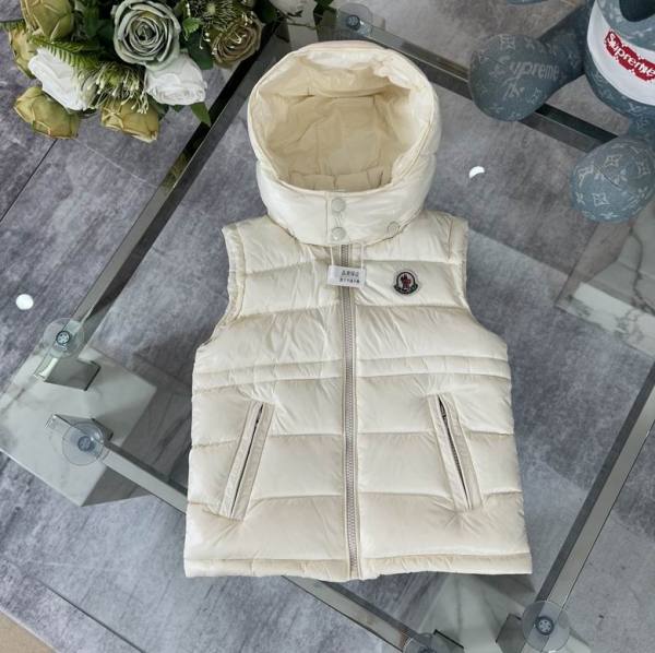 Moncler Kid Down Vest (3)